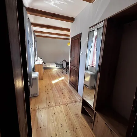 Hostel Gosciniec Folkier Zgierz Zewnętrze zdjęcie